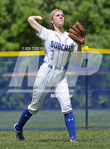 Thumbnail 2 in Ledyard @ Bacon Academy photogallery.