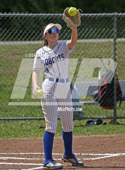 Thumbnail 3 in Ledyard @ Bacon Academy photogallery.