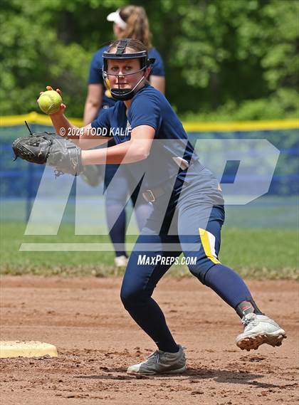 Thumbnail 1 in Ledyard @ Bacon Academy photogallery.