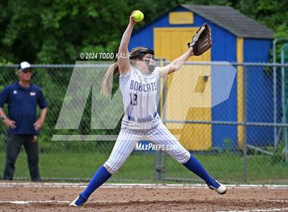 Thumbnail 2 in Ledyard @ Bacon Academy photogallery.