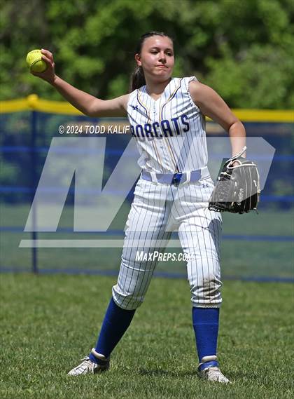 Thumbnail 2 in Ledyard @ Bacon Academy photogallery.