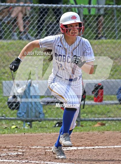 Thumbnail 2 in Ledyard @ Bacon Academy photogallery.