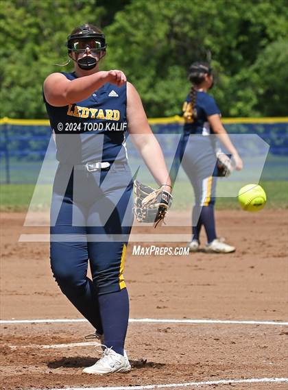 Thumbnail 2 in Ledyard @ Bacon Academy photogallery.