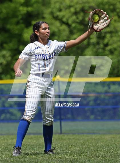 Thumbnail 3 in Ledyard @ Bacon Academy photogallery.