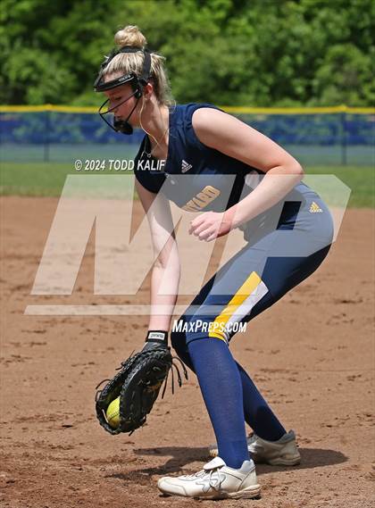Thumbnail 3 in Ledyard @ Bacon Academy photogallery.