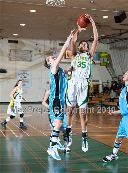 Thumbnail 1 in St. Joseph vs. Buena (Santa Barbara Tournament of Champions) photogallery.