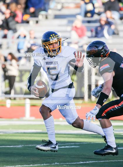 Thumbnail 1 in Highland vs. Marlboro Central (Section 9 Class B Semifinal) photogallery.
