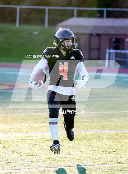 Thumbnail 3 in Highland vs. Marlboro Central (Section 9 Class B Semifinal) photogallery.