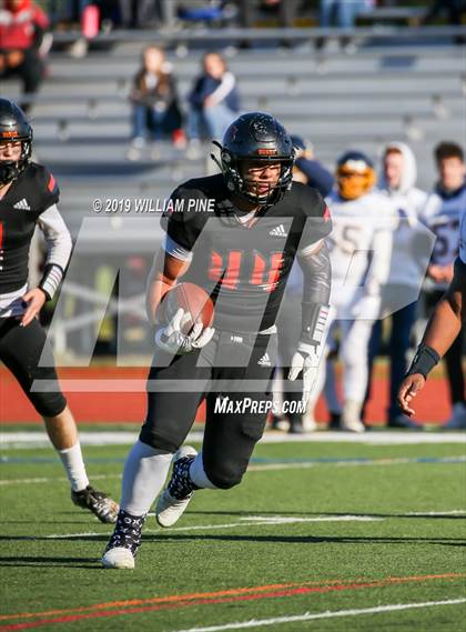 Thumbnail 1 in Highland vs. Marlboro Central (Section 9 Class B Semifinal) photogallery.