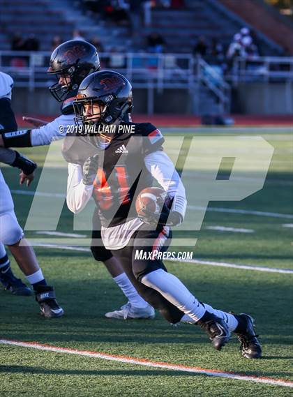 Thumbnail 3 in Highland vs. Marlboro Central (Section 9 Class B Semifinal) photogallery.