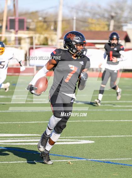 Thumbnail 2 in Highland vs. Marlboro Central (Section 9 Class B Semifinal) photogallery.