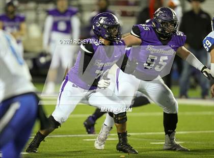 Thumbnail 2 in Conway @ Fayetteville (AAA 7A Semifinal Playoff) photogallery.