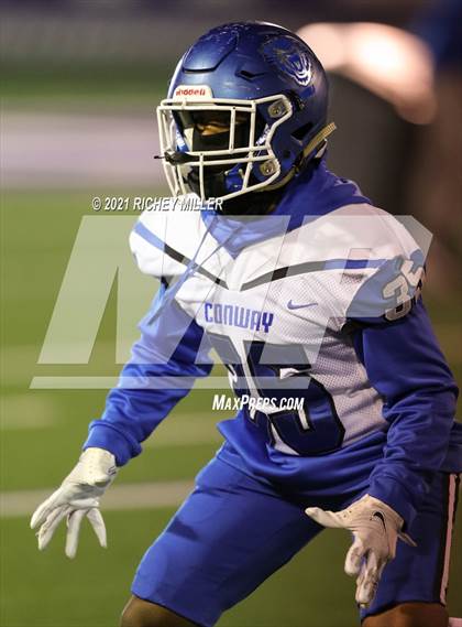 Thumbnail 3 in Conway @ Fayetteville (AAA 7A Semifinal Playoff) photogallery.