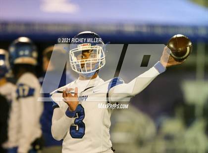 Thumbnail 2 in Conway @ Fayetteville (AAA 7A Semifinal Playoff) photogallery.