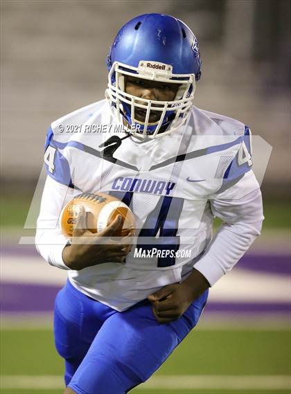 Thumbnail 1 in Conway @ Fayetteville (AAA 7A Semifinal Playoff) photogallery.