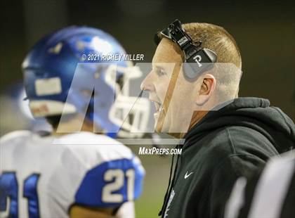 Thumbnail 1 in Conway @ Fayetteville (AAA 7A Semifinal Playoff) photogallery.