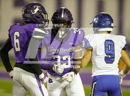 Thumbnail 1 in Conway @ Fayetteville (AAA 7A Semifinal Playoff) photogallery.