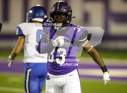 Thumbnail 2 in Conway @ Fayetteville (AAA 7A Semifinal Playoff) photogallery.