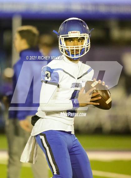 Thumbnail 1 in Conway @ Fayetteville (AAA 7A Semifinal Playoff) photogallery.