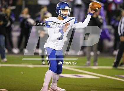 Thumbnail 1 in Conway @ Fayetteville (AAA 7A Semifinal Playoff) photogallery.