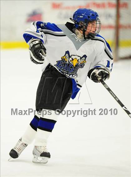 Thumbnail 2 in Hall/Southington @ East Catholic photogallery.