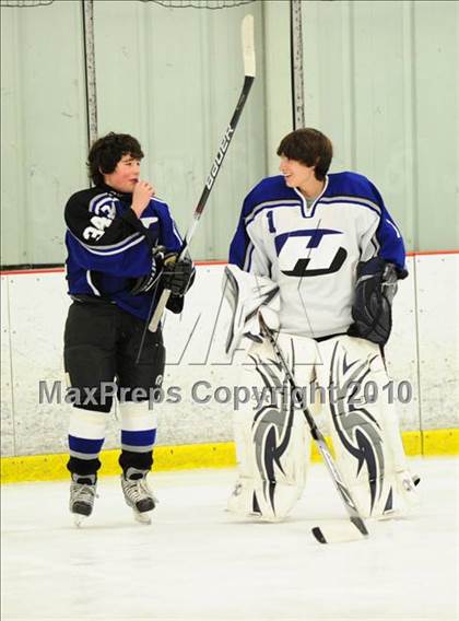 Thumbnail 3 in Hall/Southington @ East Catholic photogallery.