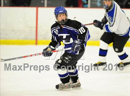 Thumbnail 1 in Hall/Southington @ East Catholic photogallery.
