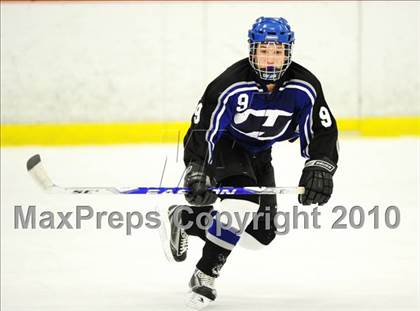 Thumbnail 3 in Hall/Southington @ East Catholic photogallery.