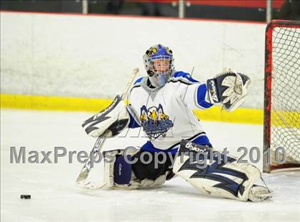 Thumbnail 1 in Hall/Southington @ East Catholic photogallery.