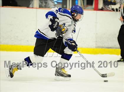 Thumbnail 1 in Hall/Southington @ East Catholic photogallery.