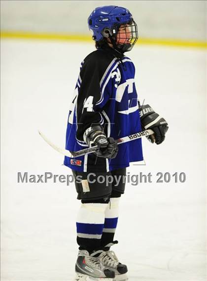 Thumbnail 1 in Hall/Southington @ East Catholic photogallery.