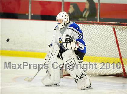 Thumbnail 2 in Hall/Southington @ East Catholic photogallery.