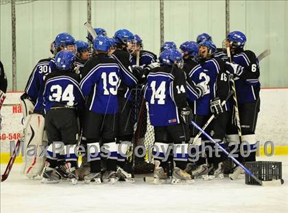 Thumbnail 1 in Hall/Southington @ East Catholic photogallery.