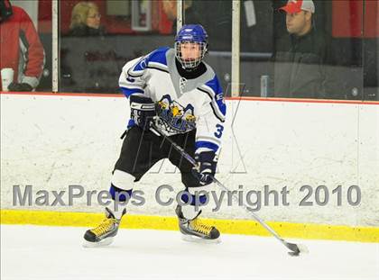 Thumbnail 1 in Hall/Southington @ East Catholic photogallery.
