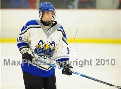 Thumbnail 1 in Hall/Southington @ East Catholic photogallery.