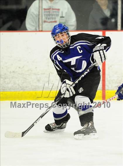 Thumbnail 2 in Hall/Southington @ East Catholic photogallery.