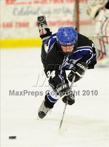 Thumbnail 3 in Hall/Southington @ East Catholic photogallery.