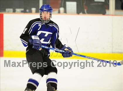 Thumbnail 1 in Hall/Southington @ East Catholic photogallery.