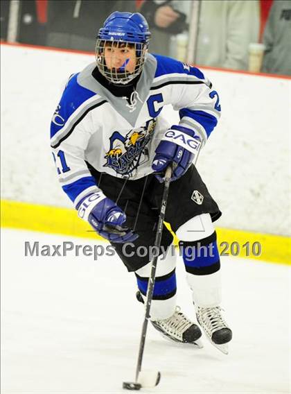 Thumbnail 3 in Hall/Southington @ East Catholic photogallery.