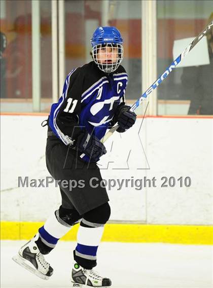 Thumbnail 2 in Hall/Southington @ East Catholic photogallery.