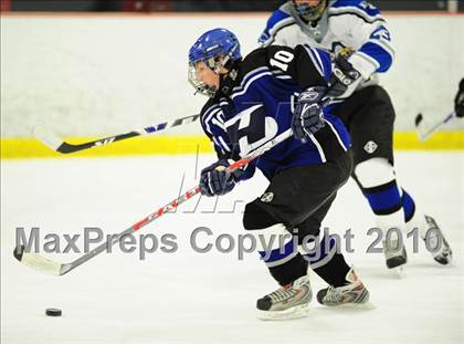Thumbnail 1 in Hall/Southington @ East Catholic photogallery.