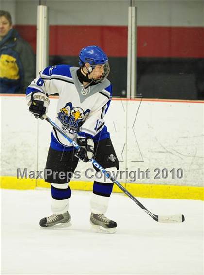 Thumbnail 1 in Hall/Southington @ East Catholic photogallery.