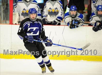Thumbnail 1 in Hall/Southington @ East Catholic photogallery.