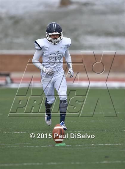 Thumbnail 1 in Valor Christian @ Cherry Creek (CHSAA 5A Semifinal) photogallery.