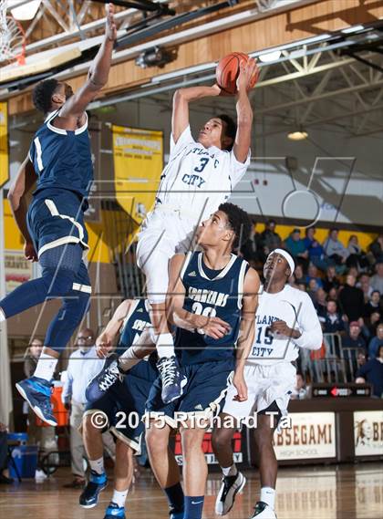 Thumbnail 2 in Holy Spirit vs Atlantic City (Cape-Atlantic League Tournament Semifinals) photogallery.