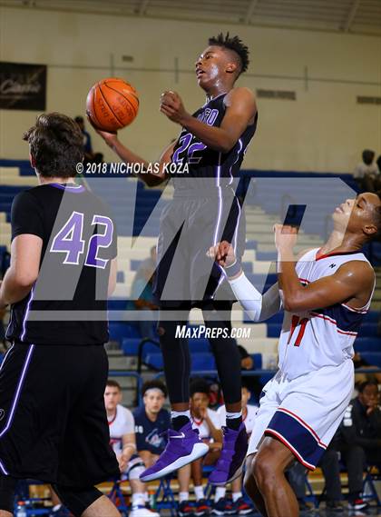 Thumbnail 2 in Durango vs. Maranatha (Rolling Hills Prep State Preview Classic) photogallery.