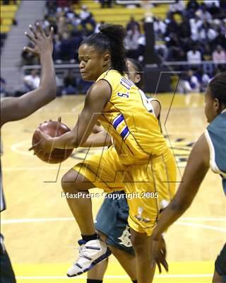 Thumbnail 3 in Long Beach Poly vs. Lynwood (Sec. I-AA Final)  photogallery.