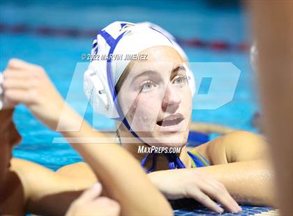 Thumbnail 2 in Agoura vs. Oaks Christian photogallery.