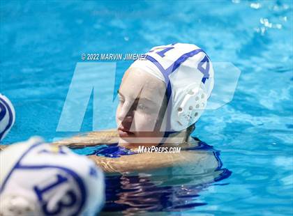 Thumbnail 2 in Agoura vs. Oaks Christian photogallery.