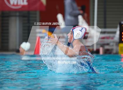 Thumbnail 2 in Agoura vs. Oaks Christian photogallery.